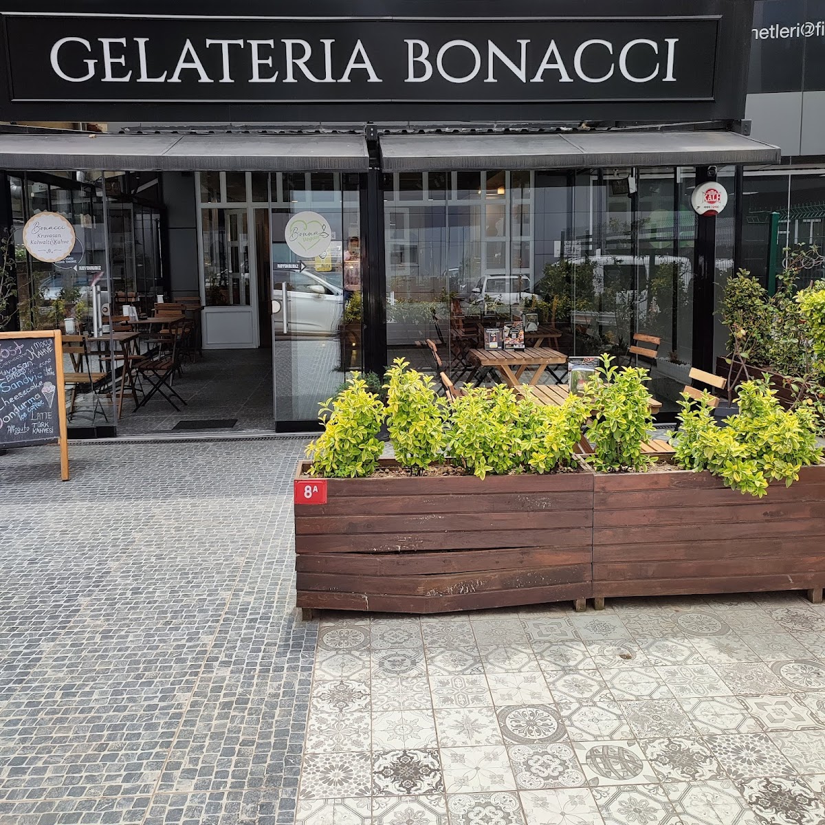 Gelateria Bonacci Ataşehir | Dondurma & Patisserie